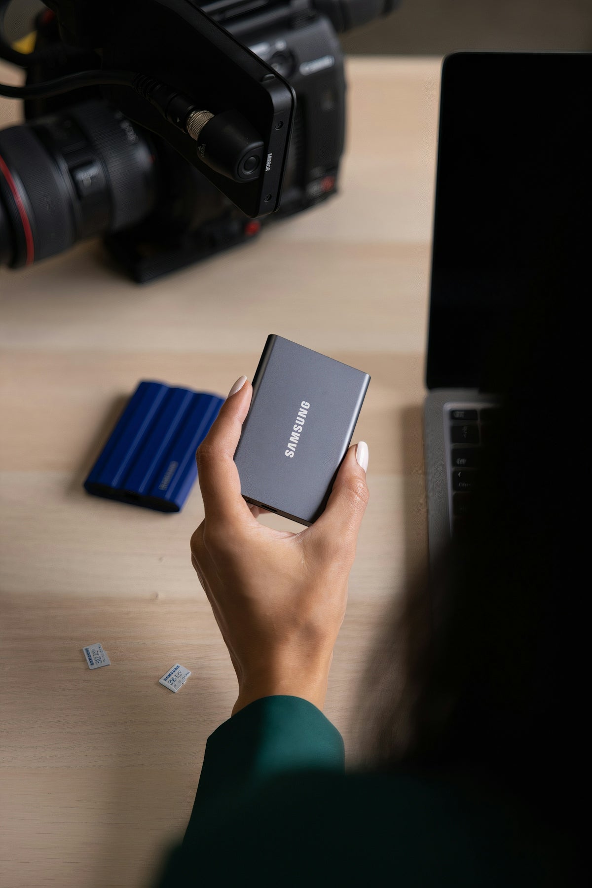 a hand holding a phone